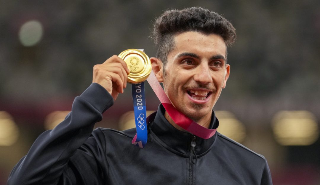 Massimo Stano con la medaglia d'oro