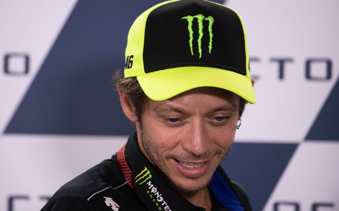 Pol Espargaro in pole a Silverstone, Valentino Rossi 8°