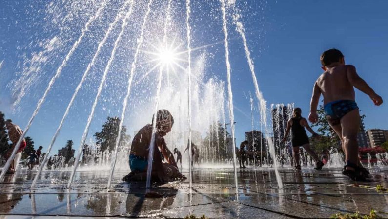 Caldo rovente in Calabria: previste punte di 44 gradi nella settimana più afosa dell’anno