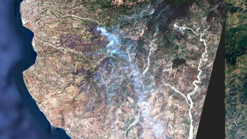 I roghi dell’Aspromonte visti dal satellite, 5.400 ettari ridotti in cenere