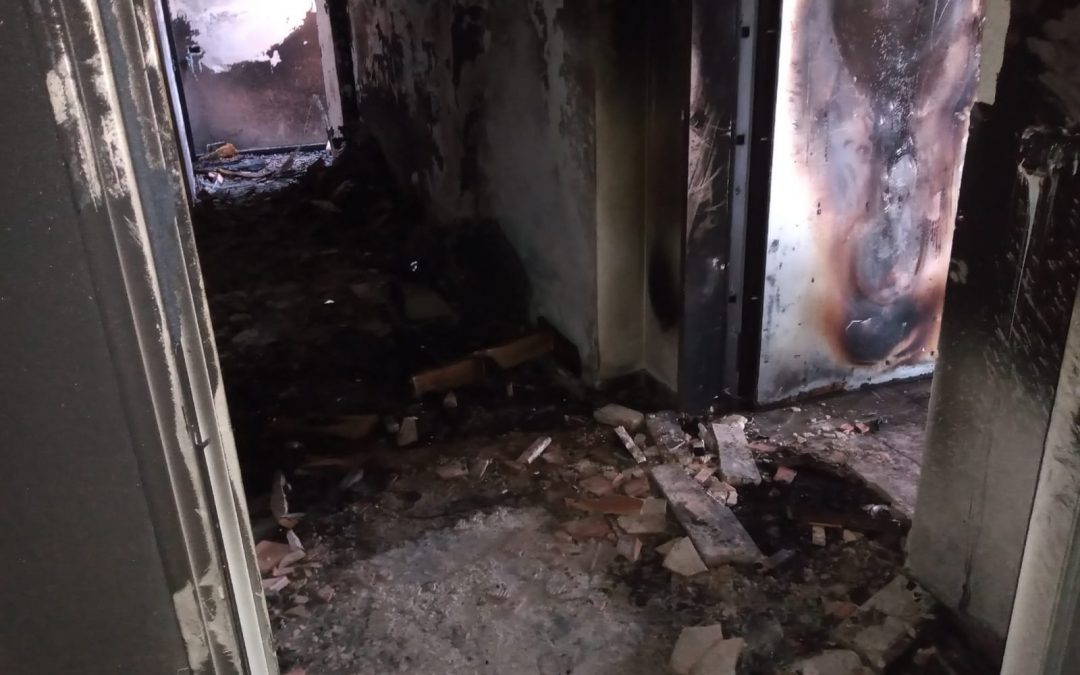 Potenza, fiamme in via Mallet da un appartamento vuoto