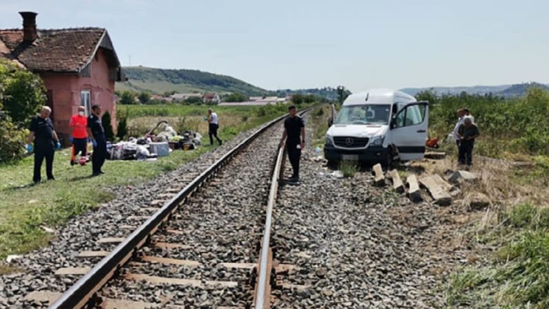 È morta la bambina di Sellia Marina coinvolta in un incidente ferroviario in Romania