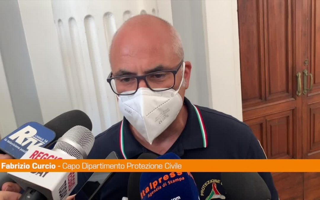Incendi, Curcio in Calabria: “Situazione migliora, ma serve cautela”