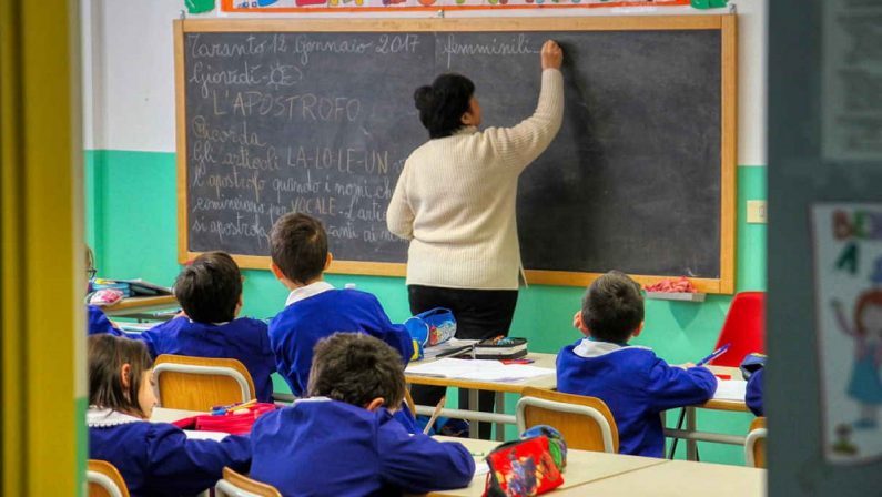 È LO STATO CHE FA SCUOLA, NON LE REGIONI