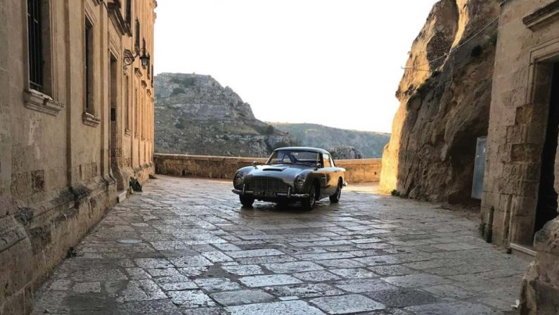 Oggi la prima di 007 a Matera