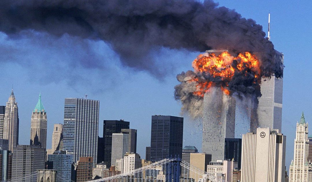 La terribile esplosione delle Twin Towers l'11 settembre del 2001