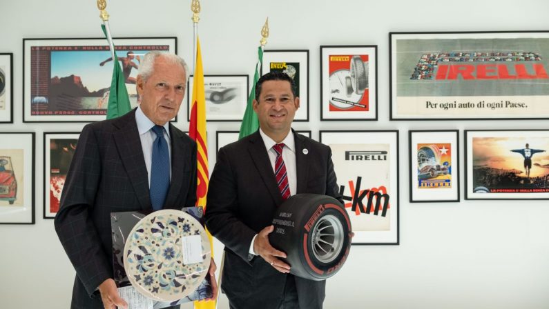 Pirelli, governatore stato Messico Guanajuato visita headquarters Milano