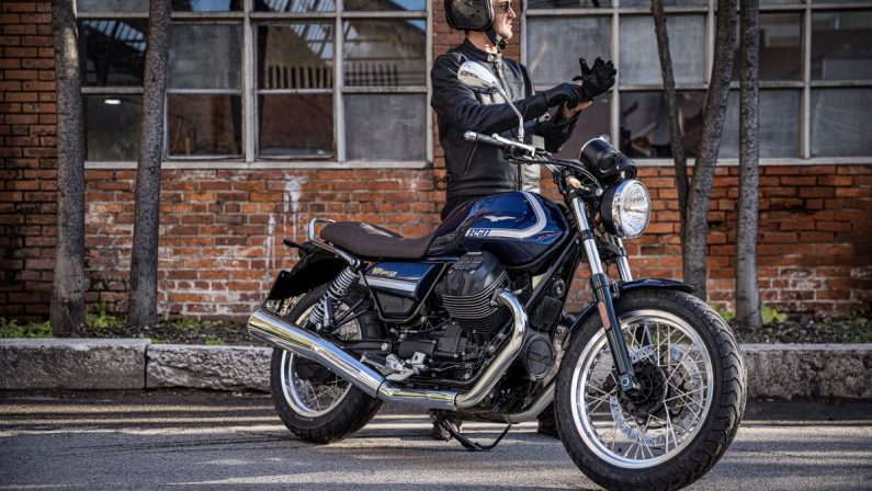 Moto Guzzi V7 è la moto più venduta in Italia tra le over 700 cc