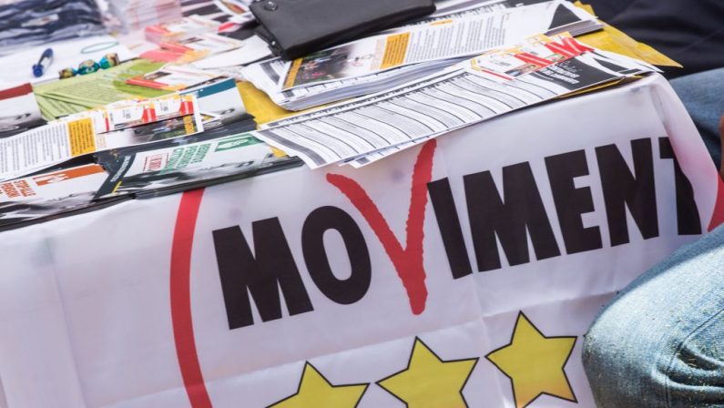 Assalto al gazebo M5s a Milano, perquisiti 4 no Green Pass