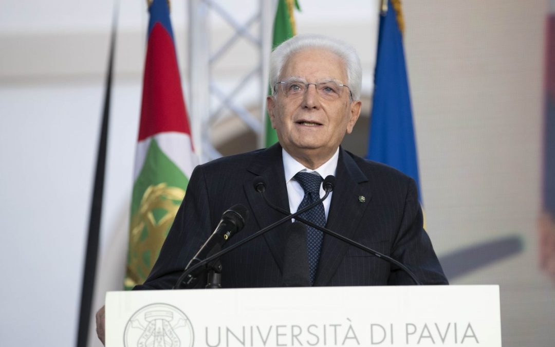 Mattarella “Non si invochi la libertà per sottrarsi al vaccino”