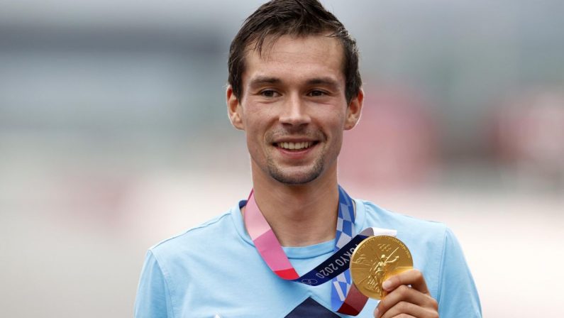 Roglic mattatore alla Vuelta, tris di trionfi e poker di tappe