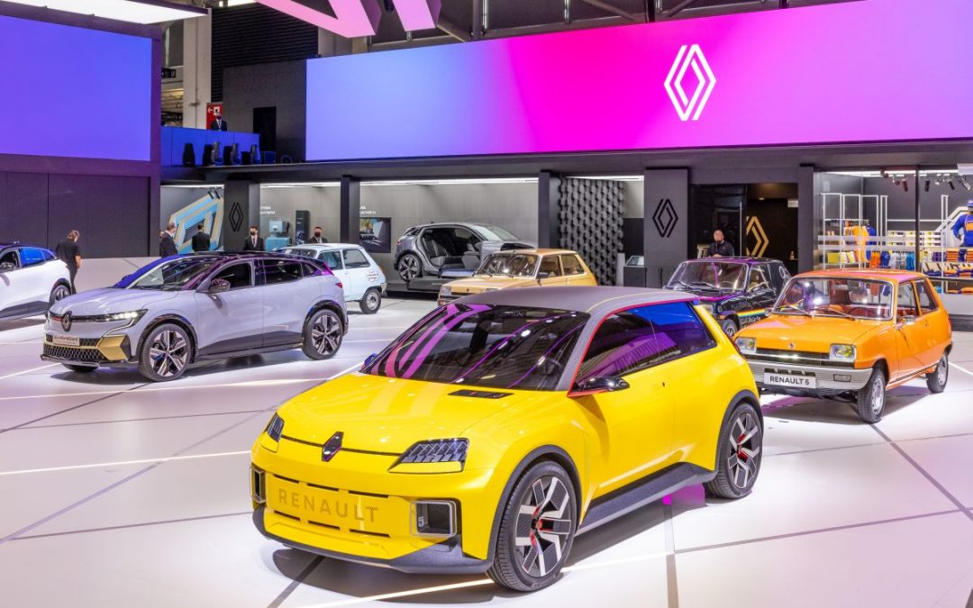 Renault 5 Prototype incontra le sue antenate al Salone di Monaco