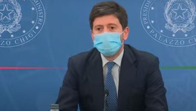 Vaccino, Speranza “Obiettivo 80% entro settembre alla nostra portata”