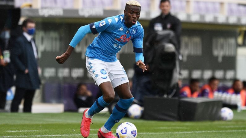 Osimhen riprende il Leicester e regala un punto al Napoli