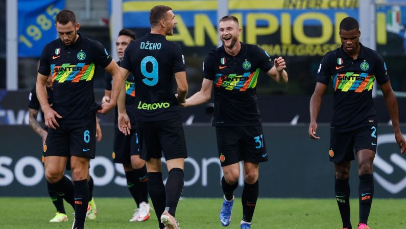 Show dell’Inter a San Siro, Bologna travolto 6-1