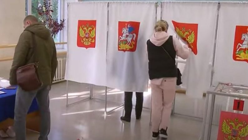 Russia, partito di Putin conquista la Duma ma per opposizione brogli