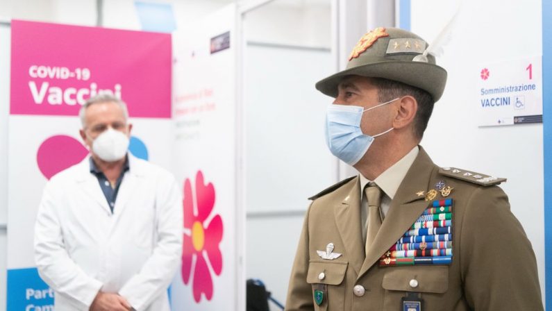 Vaccino, Figliuolo “Il piano per la terza dose è pronto”
