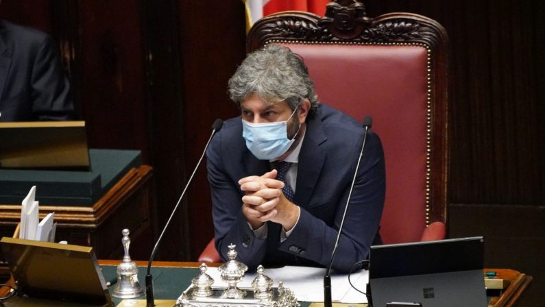 Obbligo di green pass anche alla Camera, i deputati recepiscono il Dl