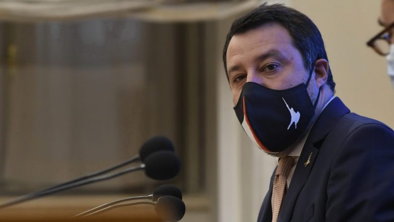 Salvini “Il reddito di cittadinanza vada solo a chi non può lavorare”