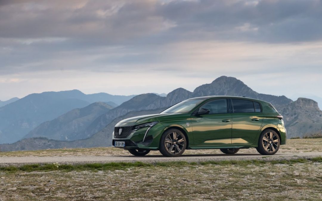 Esperienza digitale con il Peugeot i-Connect Advanced di 308