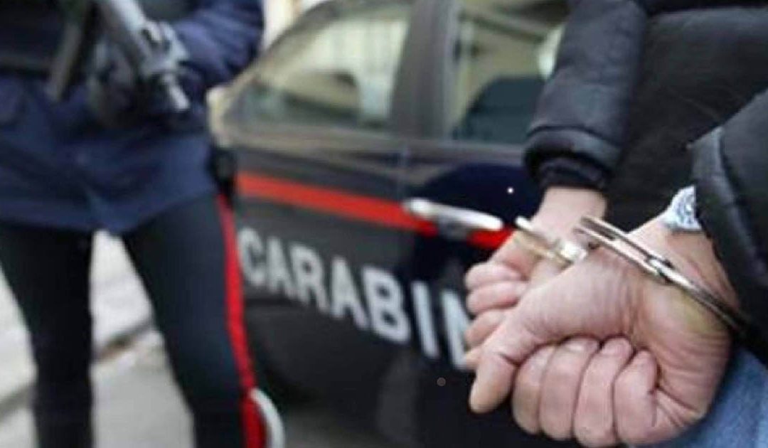 Un commerciante di Catanzaro Lido è stato arrestato per posseso di droga
