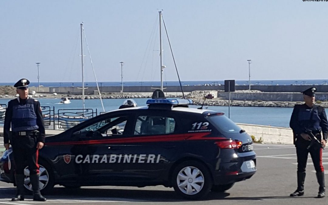I carabinieri sul lungomare di Catanzaro lido