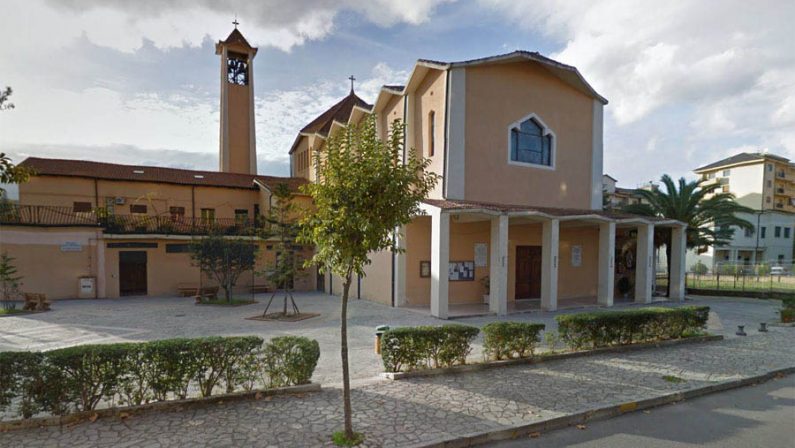 Tragedia di Lappano, a Sant'Aniello i funerali della piccola Chiara Mazzotta