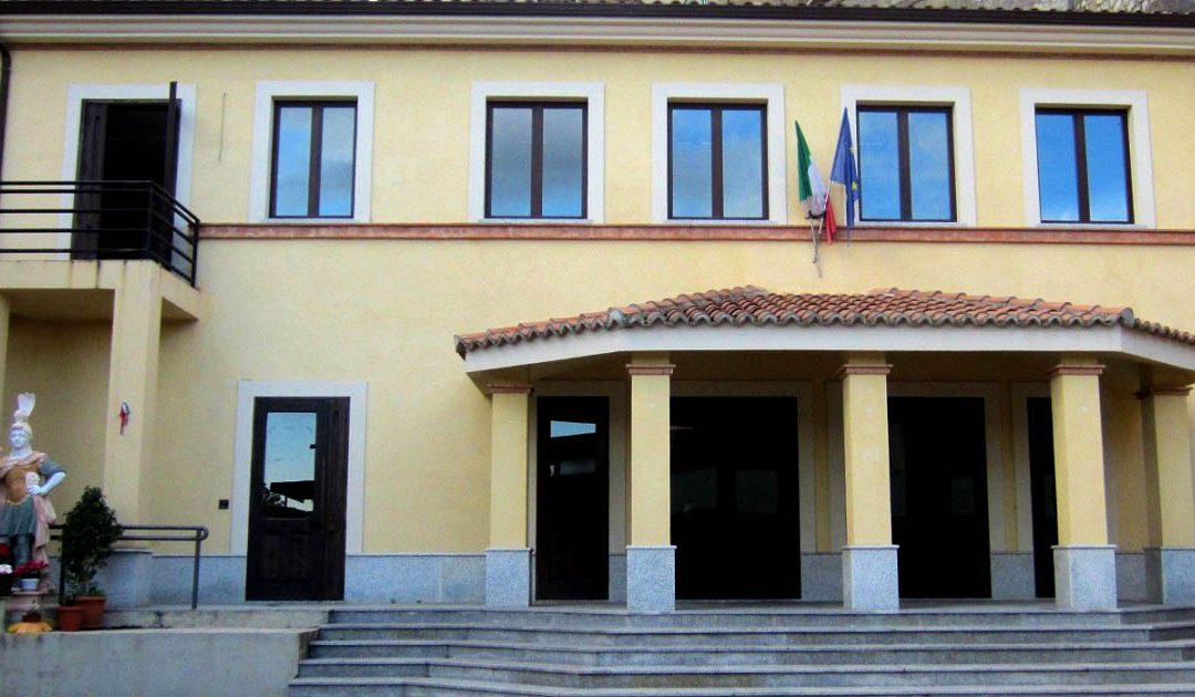 Il palazzo municipale di Guardavalle