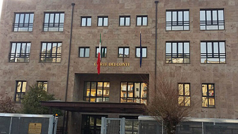 Corte dei conti, segnalazioni in calo. Il procuratore Raeli: «Segnali di maggiore fiducia nella magistratura requirente»