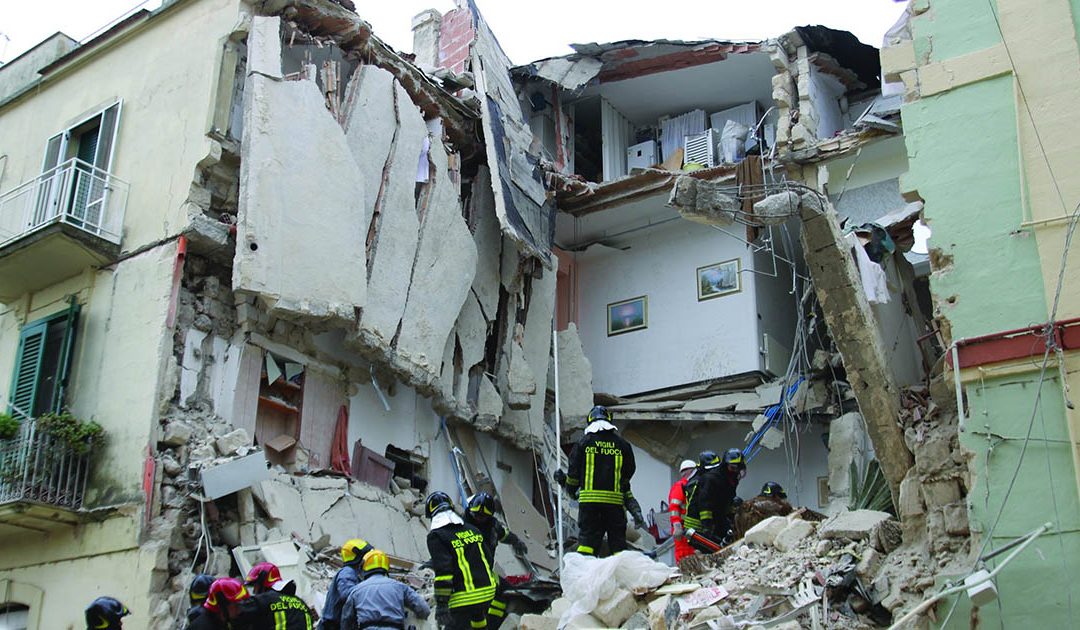 Il palazzo crollato a Vico Piave nel 2014