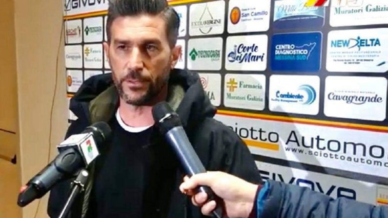 Il ds Giovanni Arcidiacono costruisce la squadra e poi a sorpresa si separa dal Castrovillari