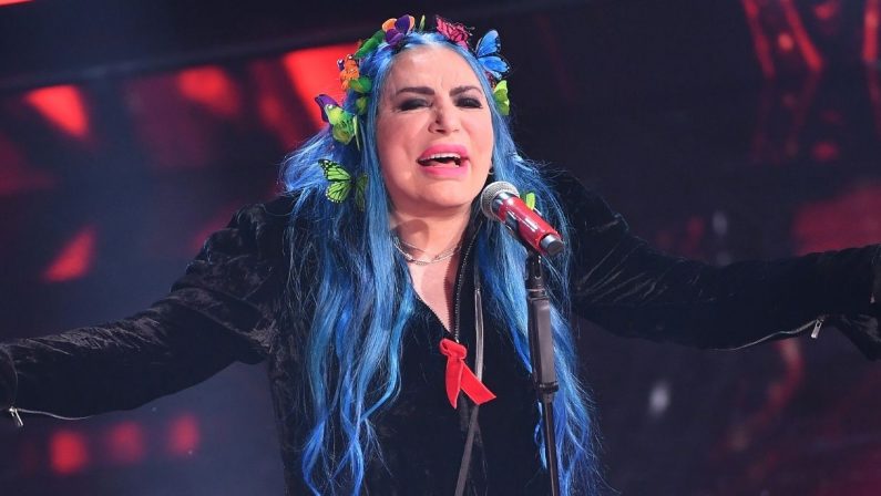 Loredana Bertè scatenata sul palco di Arena ‘60 ‘70 ‘80