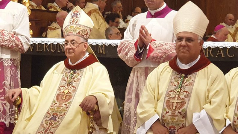 Da Roma due schiaffi alla chiesa calabrese