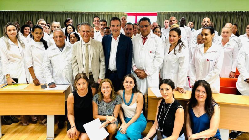I 120 medici cubani arrivati in Calabria
