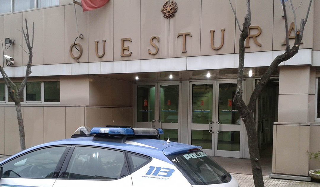 Tassista accoltellato a Cosenza, arrestato il presunto omicida: aggressione per motivi passionali