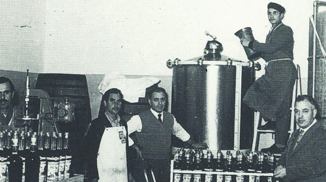 Amaro Lucano, il liquore del caffettiere che conquistò il mondo