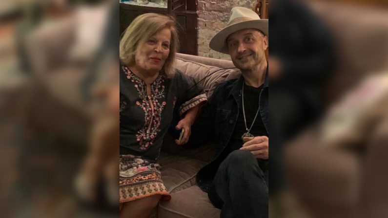 Joe Bastianich va a bere un nocino a casa di una signora di Rende