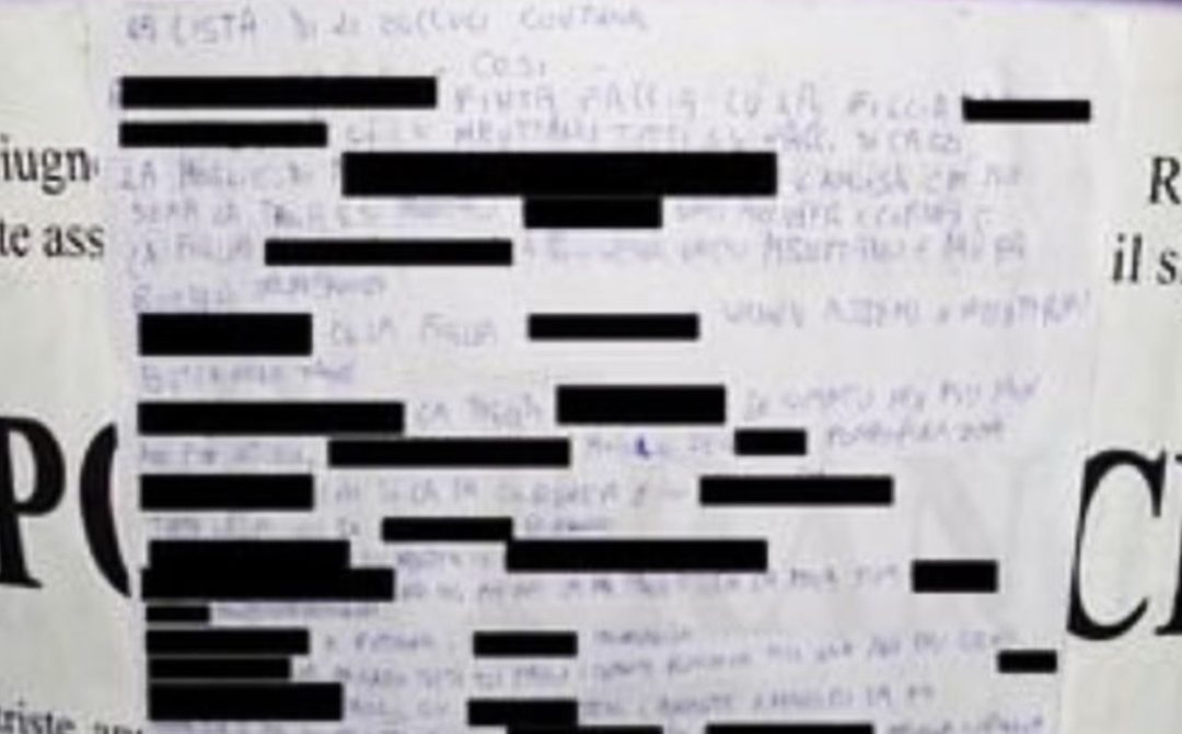 La lista con le offese sessiste apparsa a Cinquefrondi