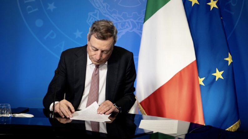 The Economist incorona Mario Draghi: «L’Italia è il Paese dell’anno 2021»