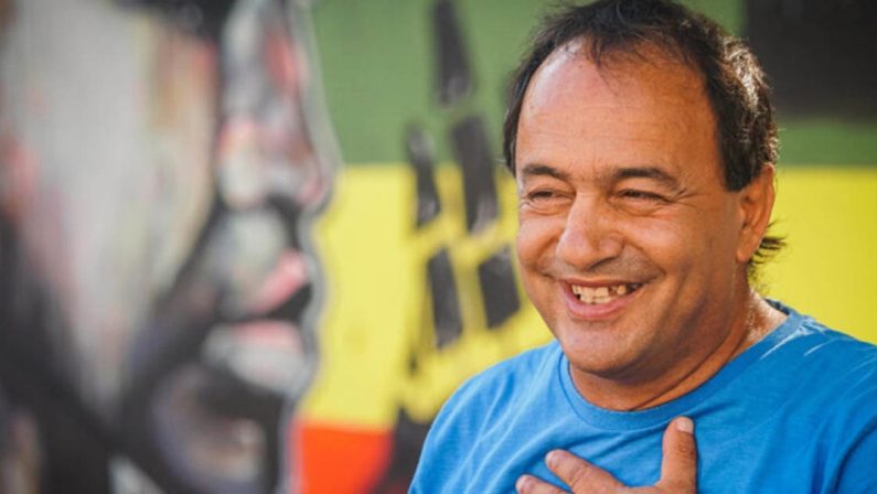 Mimmo Lucano: «Mi candido di nuovo a Riace per ripartire»