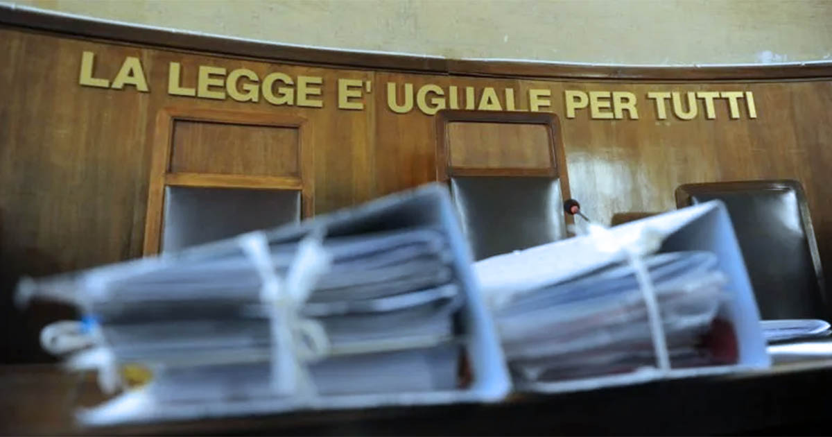 aula di tribunale.jpg