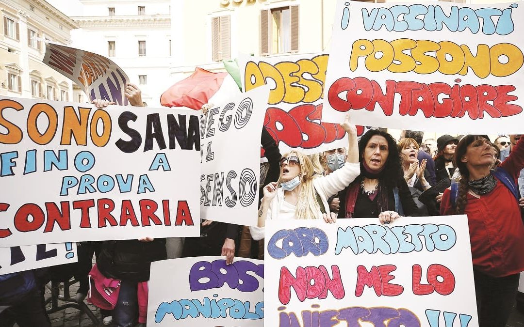 Proteste contro il Green pass