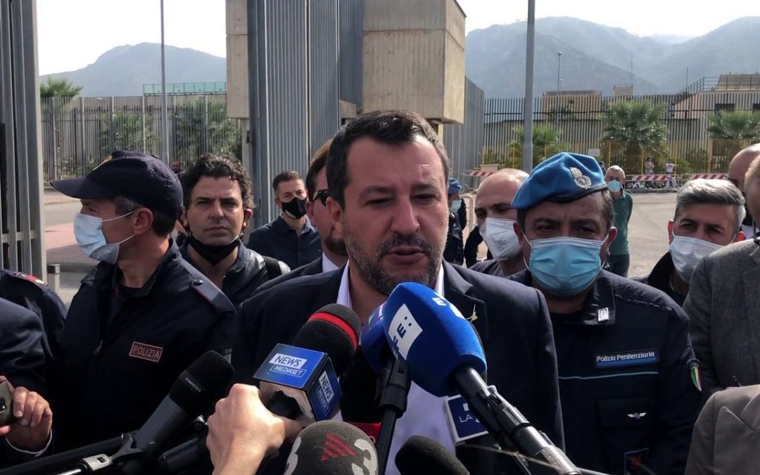 Open Arms, Salvini: “Vi pare serio un processo con Richard Gere?”