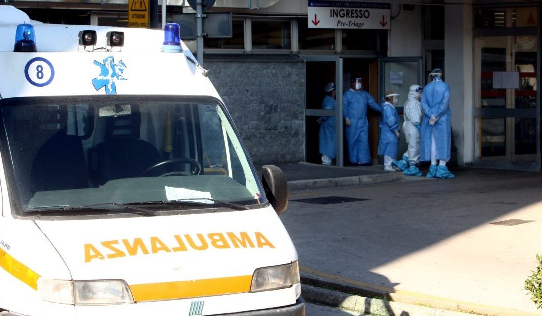 Un'ambulanza