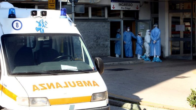 Nuove ambulanze acquistate dall'Asp di Cosenza