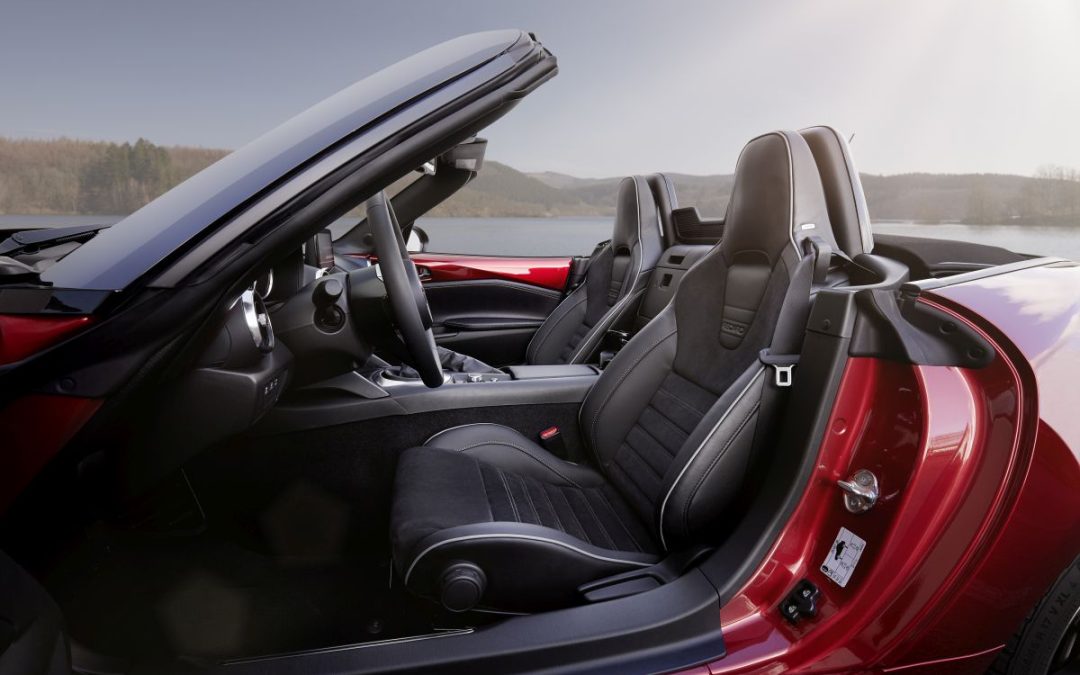 Mazda MX-5, giù il tetto e su il volume con Bose