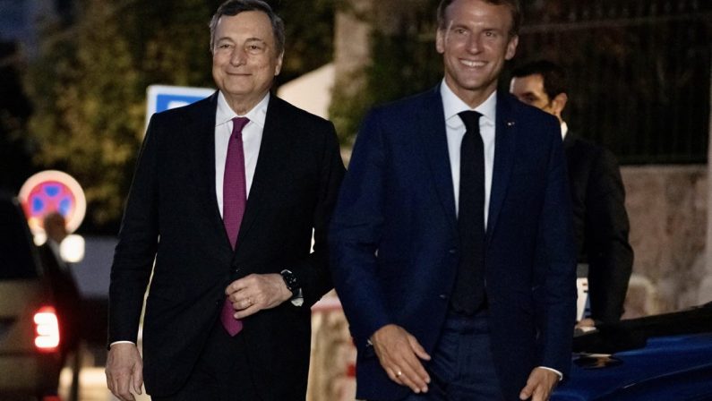 Draghi incontra Macron, confronto sui temi del vertice G20
