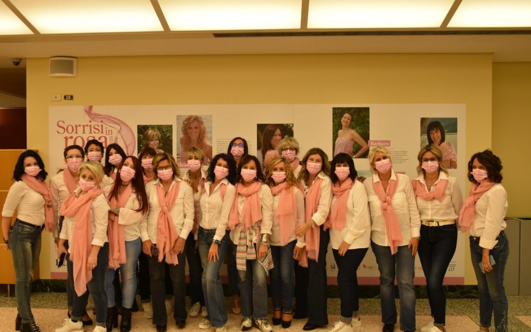 Prevenzione del tumore al seno, torna “Sorrisi in rosa”