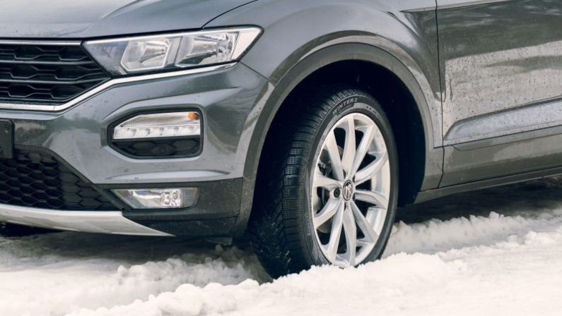 Pirelli, con Cinturato Winter 2 la lamella “cattura neve” allungabile
