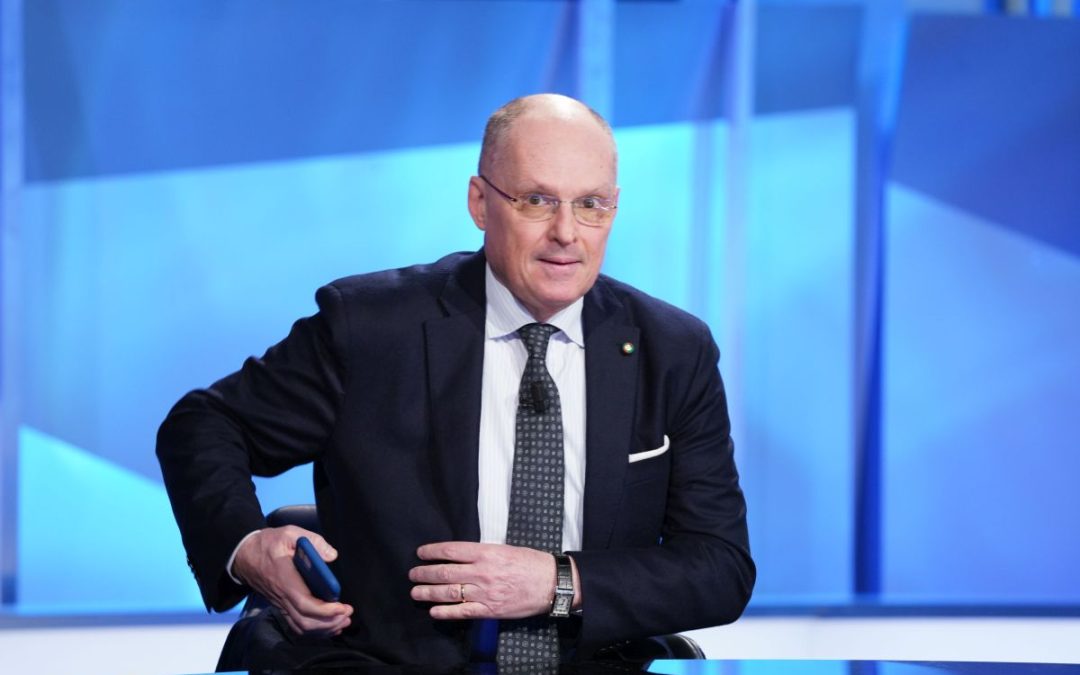 Ricciardi “Logorante fare tamponi continui, aumenteranno i vaccini”